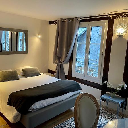 Apartmán La Parenthese Du Capucin Honfleur Exteriér fotografie