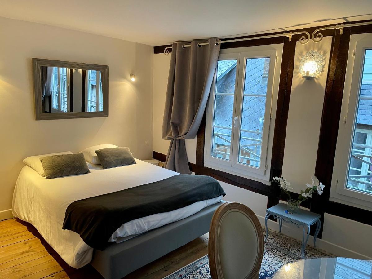 Apartmán La Parenthese Du Capucin Honfleur Exteriér fotografie