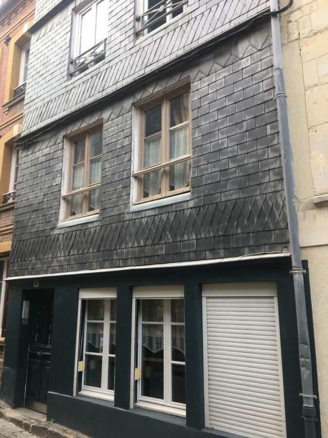 Apartmán La Parenthese Du Capucin Honfleur Exteriér fotografie