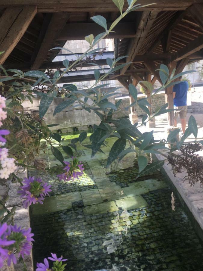 Apartmán La Parenthese Du Capucin Honfleur Exteriér fotografie